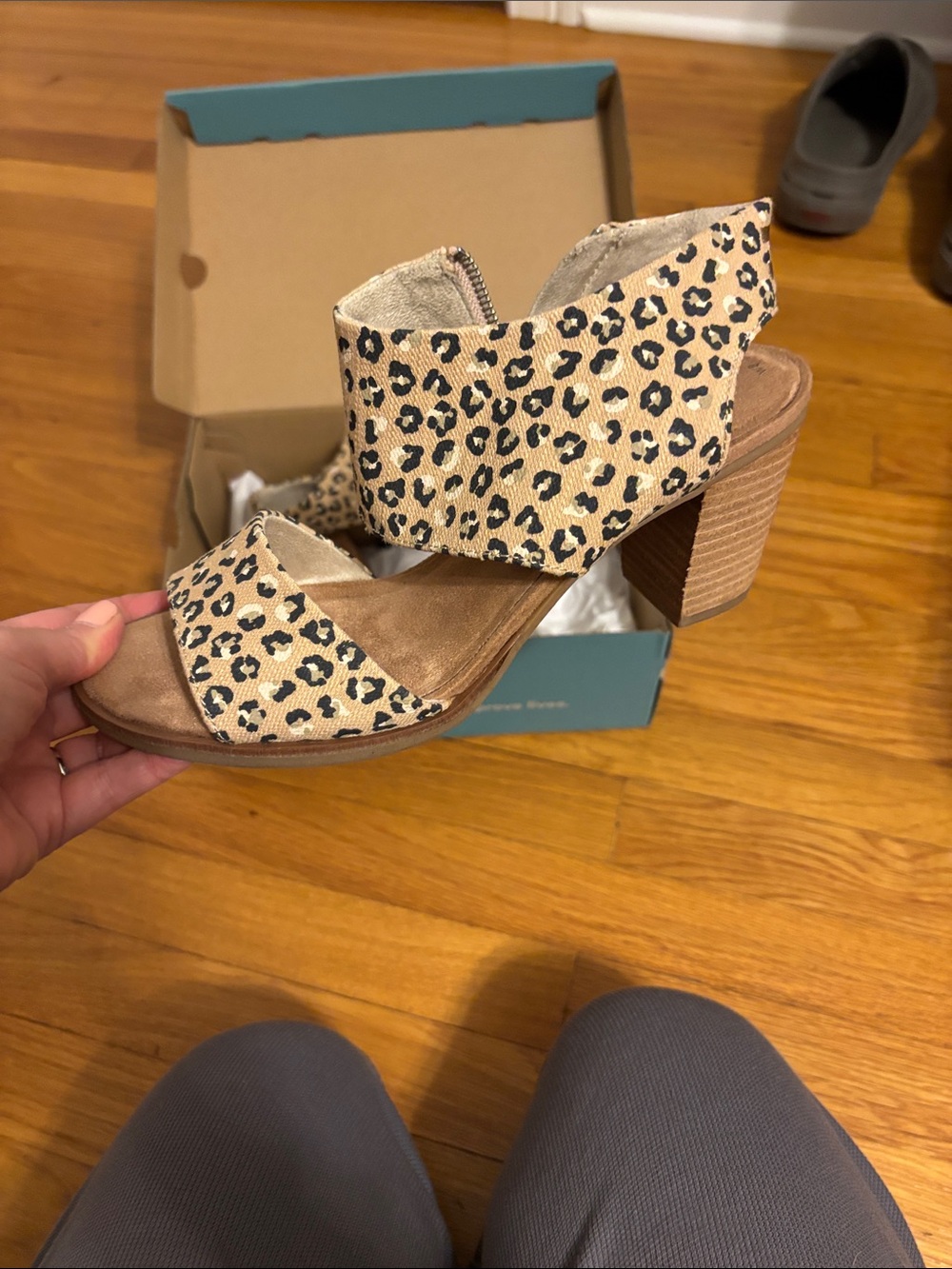 EUC TOMS Leopard heeled sandals